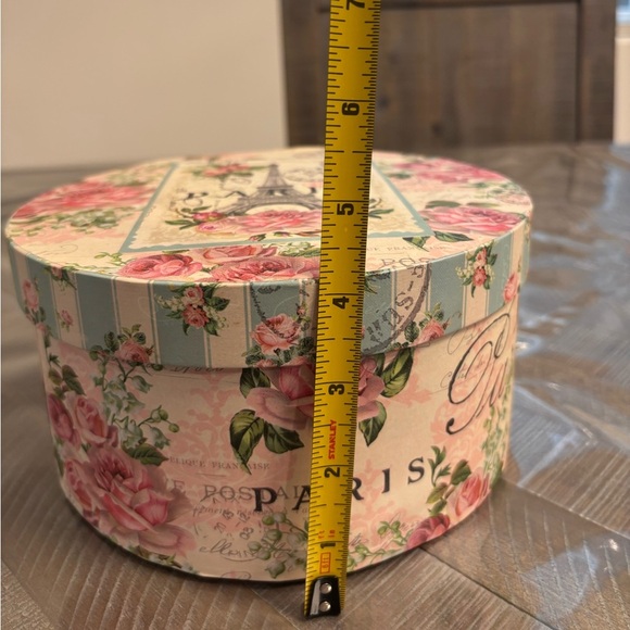 Paris Themed Decorative Box with Roses - Picture 6 of 6